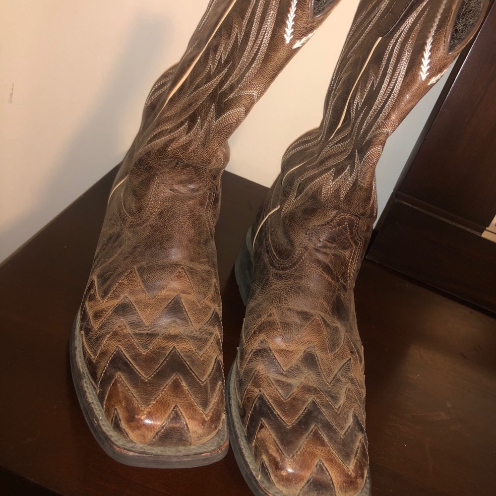 Ariat chevron boot